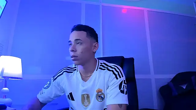 briambrows online show from January 30, 3:11 am