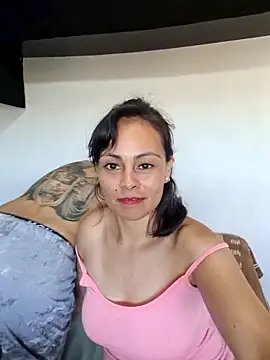 sweet aphrodite69 online show from January 7, 9:35 pm