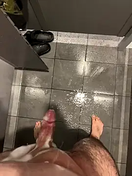 Snapshot of Loco42- chatting on October 7, 1:19 pm Loco42- online show from October 7, 1:19 pm