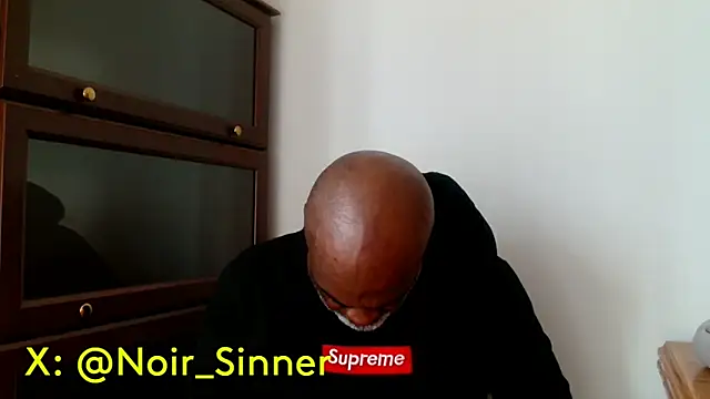 sinnernoir online show from April 26, 8:06 pm
