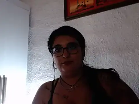 Snapshot of infiernowoman23 chatting on December 26, 6:09 am infiernowoman23 online show from December 26, 6:09 am