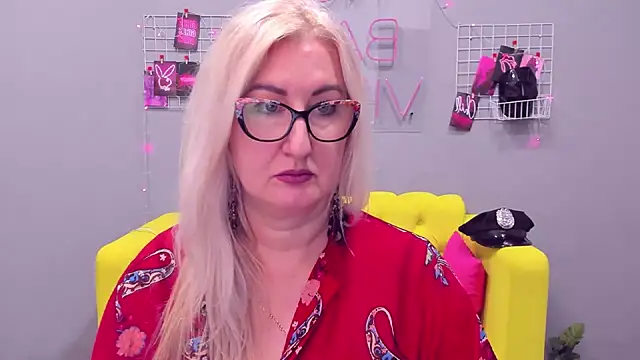Snapshot of ChristyBrooks chatting on January 9, 6:57 pm ChristyBrooks online show from January 9, 6:57 pm