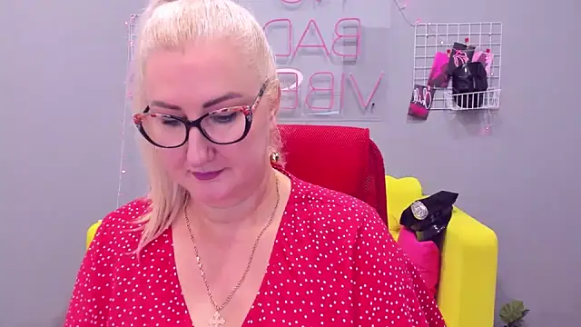Snapshot of ChristyBrooks chatting on January 10, 2:13 pm ChristyBrooks online show from January 10, 2:13 pm