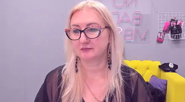 Snapshot of ChristyBrooks chatting on January 17, 3:11 pm ChristyBrooks online show from January 17, 3:11 pm
