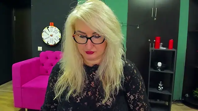 Snapshot of ChristyBrooks chatting on September 20, 2:07 pm ChristyBrooks online show from September 20, 2:07 pm