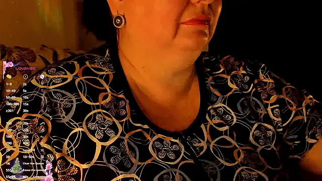 Snapshot of SexxyDreams1 chatting on December 23, 3:50 am SexxyDreams1 online show from December 23, 3:50 am