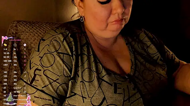 Snapshot of SexxyDreams1 chatting on December 24, 1:50 pm SexxyDreams1 online show from December 24, 1:50 pm