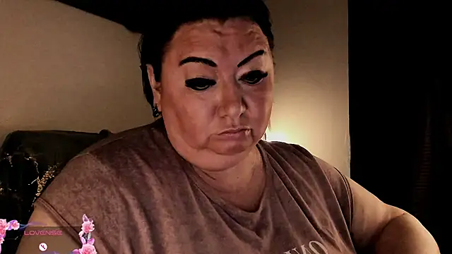 Snapshot of SexxyDreams1 chatting on September 21, 3:41 am SexxyDreams1 online show from September 21, 3:41 am