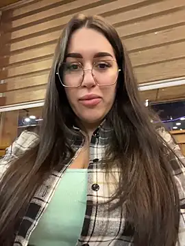 VikiDemi online show from December 22, 3:42 pm