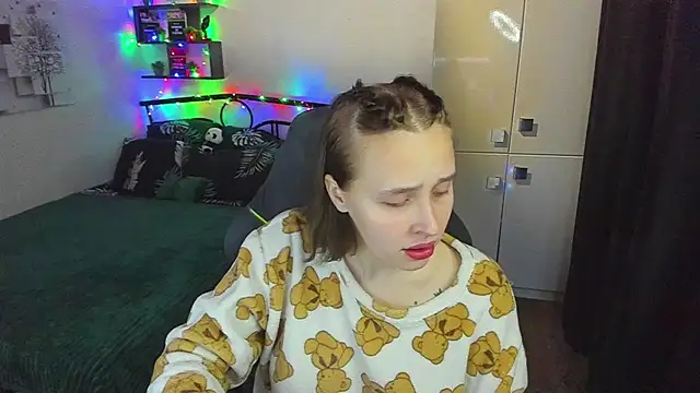 LinaTruly online show from February 16, 9:44 pm