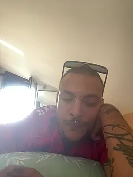 Snapshot of FTM98xxx chatting on July 9, 3:27 pm FTM98xxx online show from July 9, 3:27 pm