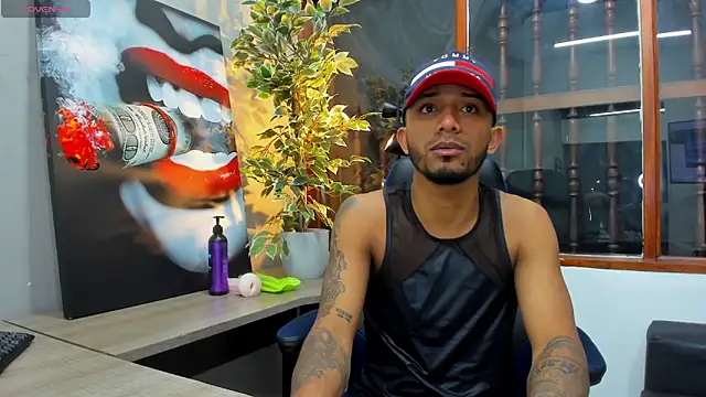 Snapshot of Robin_Rief chatting on January 18, 3:53 am Robin Rief online show from January 18, 3:53 am