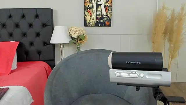 Snapshot of Robin_Rief chatting on March 21, 3:22 am Robin Rief online show from March 21, 3:22 am