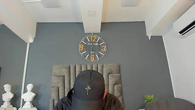 Snapshot of Robin_Rief chatting on June 3, 7:08 pm Robin Rief online show from June 3, 7:08 pm