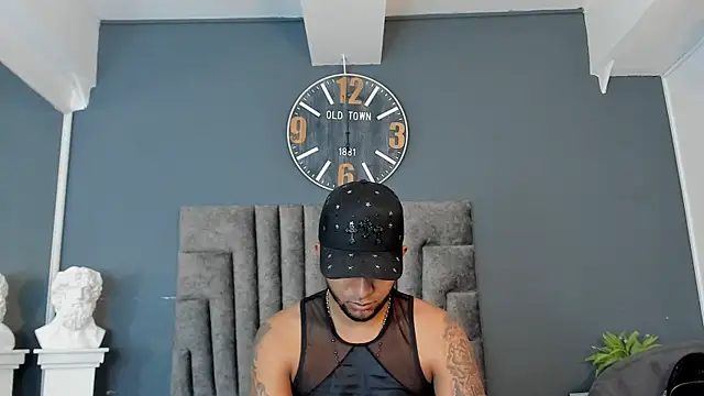 Snapshot of Robin_Rief chatting on July 18, 7:28 pm Robin Rief online show from July 18, 7:28 pm