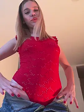 Snapshot of NicoleCut chatting on March 2, 11:29 am NicoleCut online show from March 2, 11:29 am