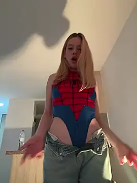 Snapshot of NicoleCut chatting on March 14, 11:01 am NicoleCut online show from March 14, 11:01 am