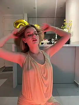 NicoleCut online show from February 11, 12:04 am