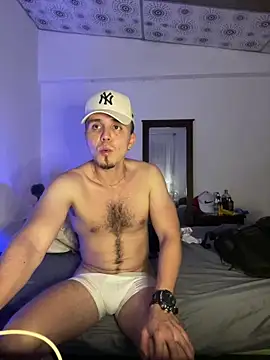 Snapshot of adam-rivera chatting on January 10, 3:07 am adam-rivera online show from January 10, 3:07 am