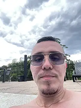 Snapshot of adam-rivera chatting on March 2, 10:27 pm adam-rivera online show from March 2, 10:27 pm