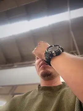 Snapshot of adam-rivera chatting on October 17, 10:01 pm adam-rivera online show from October 17, 10:01 pm