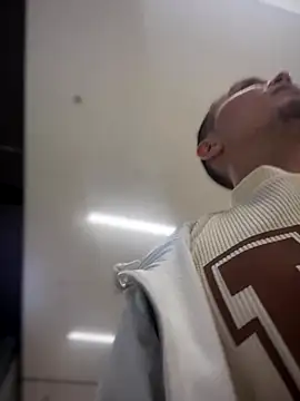 Snapshot of adam-rivera chatting on November 15, 1:36 am adam-rivera online show from November 15, 1:36 am