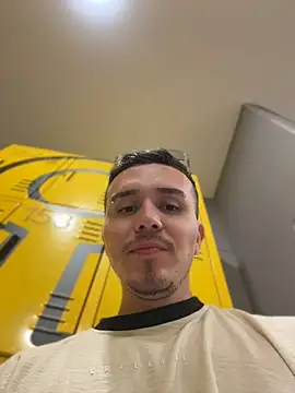 adam-rivera online show from June 24, 9:47 pm