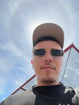 adam-rivera online show from July 16, 4:13 pm