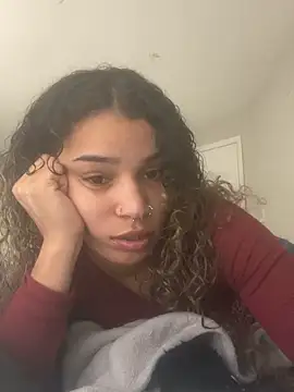 1prettygem online show from December 16, 7:32 pm