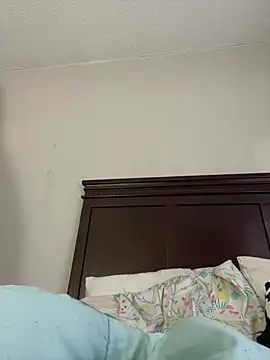 1prettygem online show from December 19, 4:24 pm