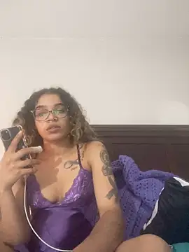 1prettygem online show from January 10, 11:18 pm