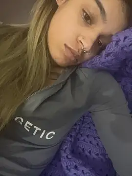 1prettygem online show from January 21, 2:54 am