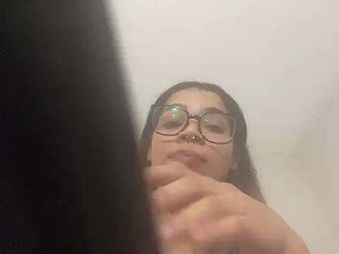 1prettygem online show from January 27, 3:37 am