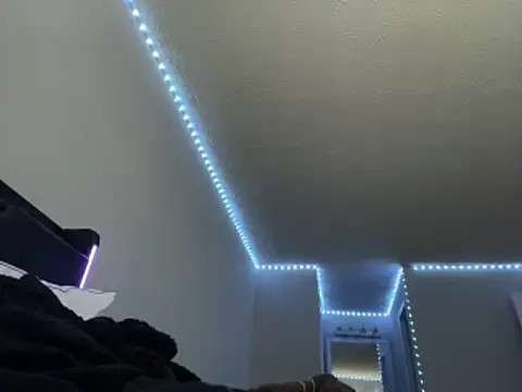 1prettygem online show from December 16, 6:24 pm