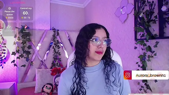 Aurora Brownn online show from November 7, 4:45 am