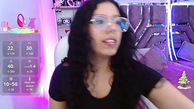 Aurora Brownn online show from December 23, 4:32 am