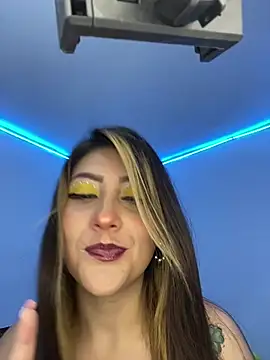 Luna SofiaXX online show from May 9, 7:02 am