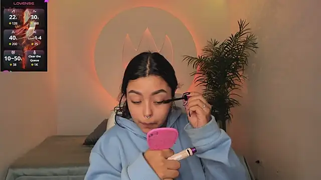 Ariana Pierce online show from November 29, 1:03 pm