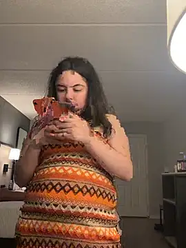 littlemissbabycakes online show from February 26, 6:34 am