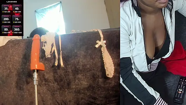 Snapshot of mia-brit chatting on February 6, 6:02 pm mia-brit online show from February 6, 6:02 pm