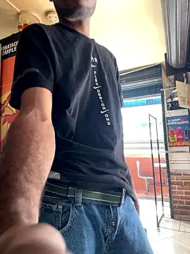 Snapshot of BBC-XXL chatting on January 18, 8:34 pm BBC-XXL online show from January 18, 8:34 pm