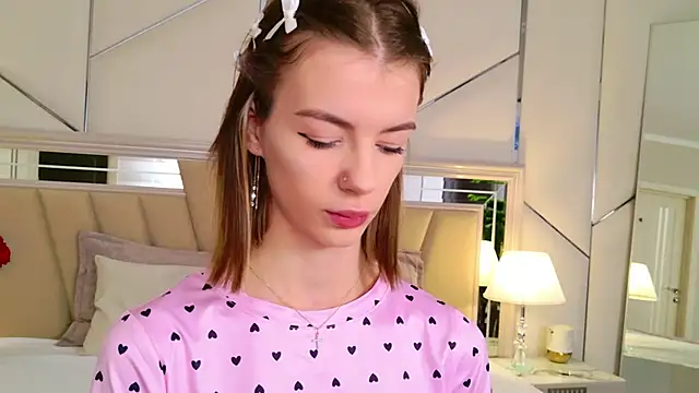 MeganMour online show from November 11, 5:02 pm