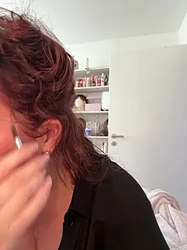 Snapshot of Engel_mia chatting on May 8, 1:38 pm Engel mia online show from May 8, 1:38 pm