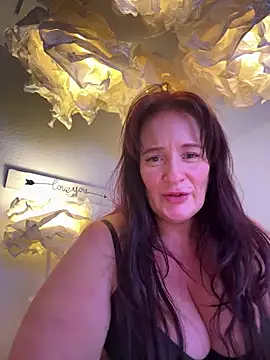 Snapshot of Engel_mia chatting on May 12, 12:19 am Engel mia online show from May 12, 12:19 am