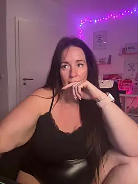 Engel mia online show from July 26, 8:49 pm