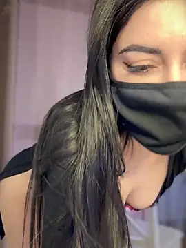 reema6969 online show from March 6, 1:05 am