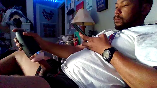 Snapshot of Creationmonster0 chatting on October 23, 3:55 pm Creationmonster0 online show from October 23, 3:55 pm