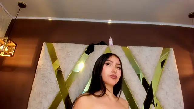 Amelia lorenz online show from December 24, 4:33 am