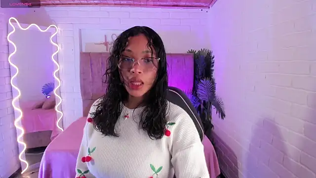 penelope tay1 online show from October 5, 3:38 am