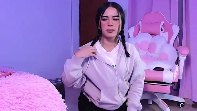 Emily-14 online show from March 21, 4:39 am